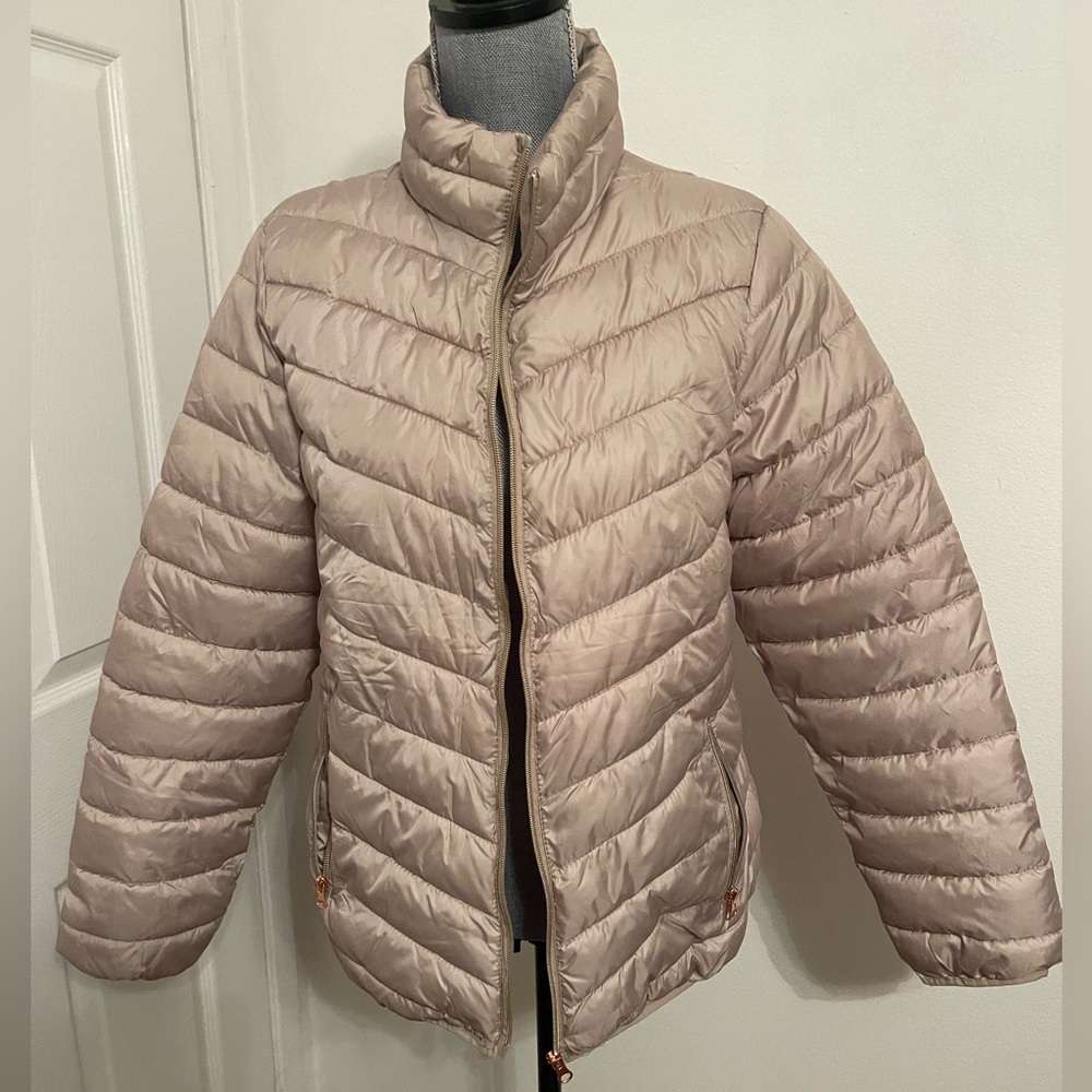 Cherokee Women's Puffer Jacket - Beige. Size L